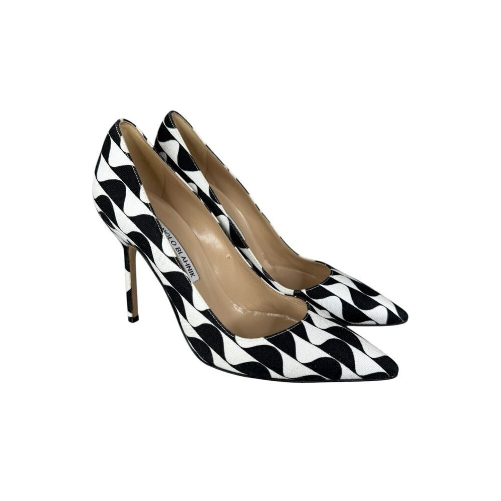 Manolo Blahnik BB 105 Black White Canvas Pointy Toe Pumps Size 36 EU 6 US
